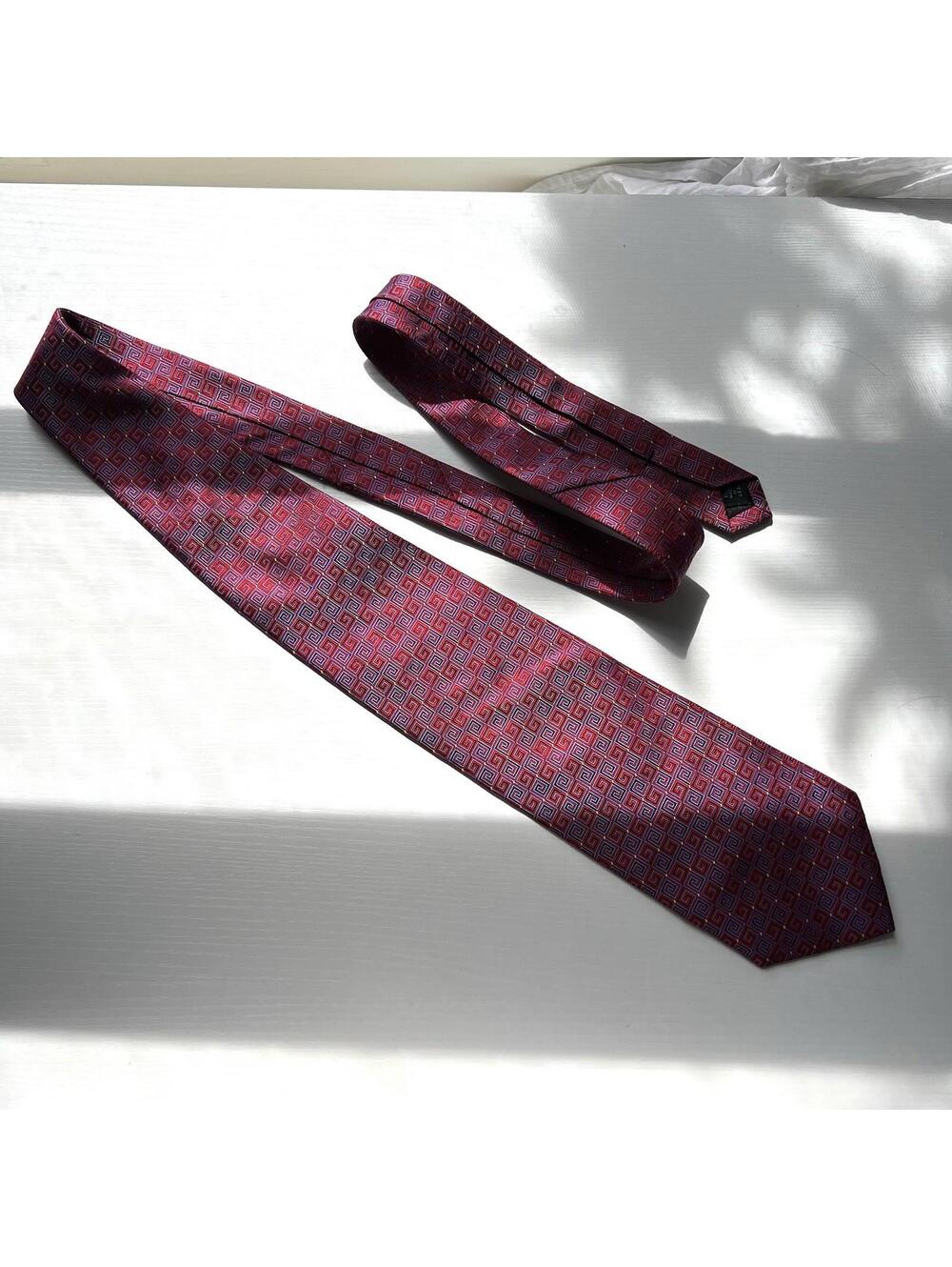 Metropolitan View 100% Silk Men's Tie Red Blue Geometric Greek Key Made in USA